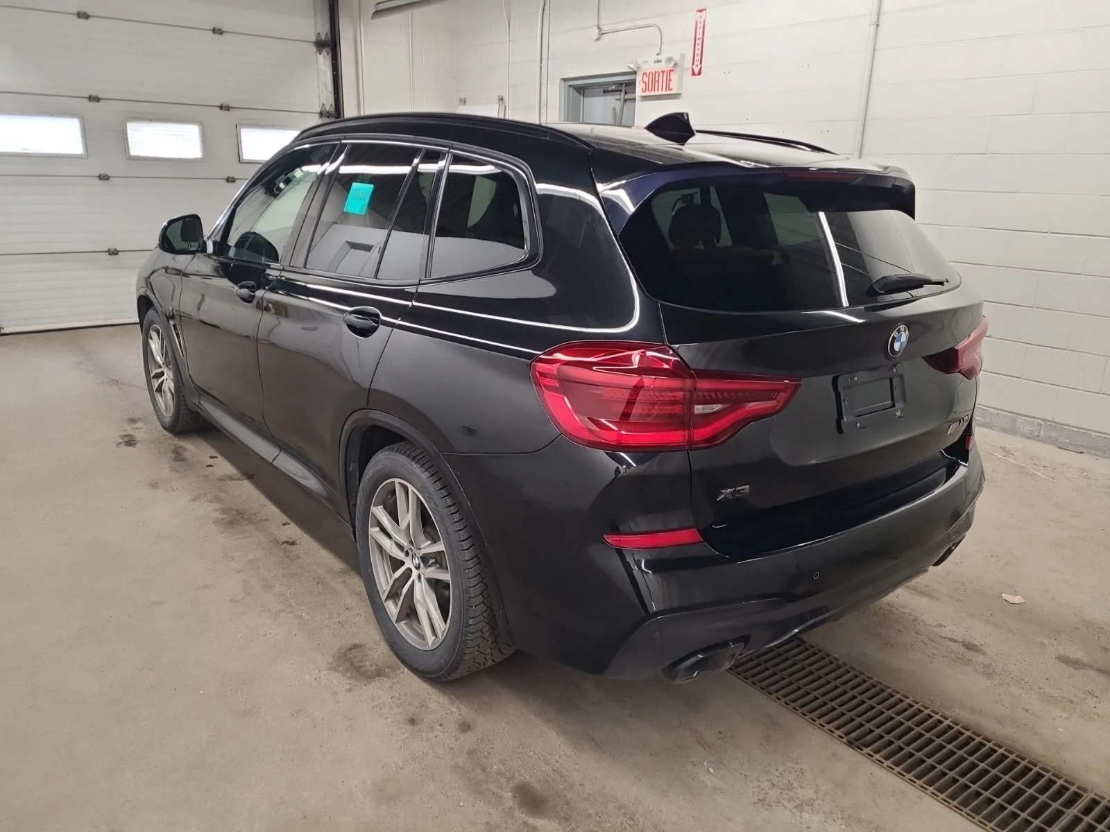 BMW X3 M40I* ПОДГРЕВ* AMBIENT* HI-FI* ПАНО, снимка 3 - Автомобили и джипове - 54184307