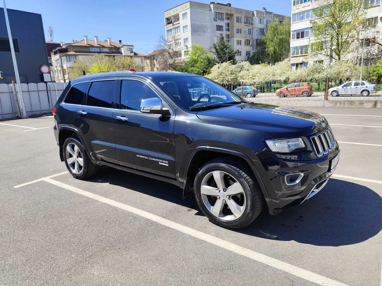 Jeep Grand cherokee 5.7 HEMI OVERLAND, снимка 6 - Автомобили и джипове - 54854860
