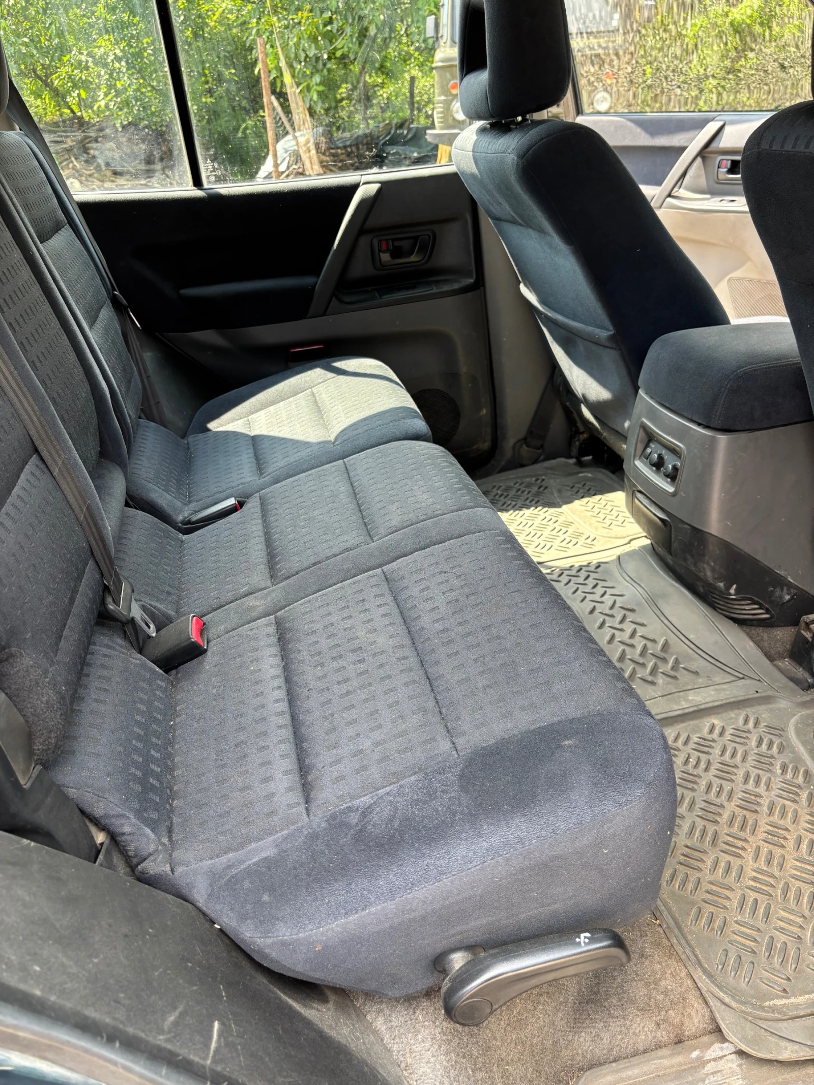 Mitsubishi Pajero 3.2 D, снимка 10 - Автомобили и джипове - 55155830