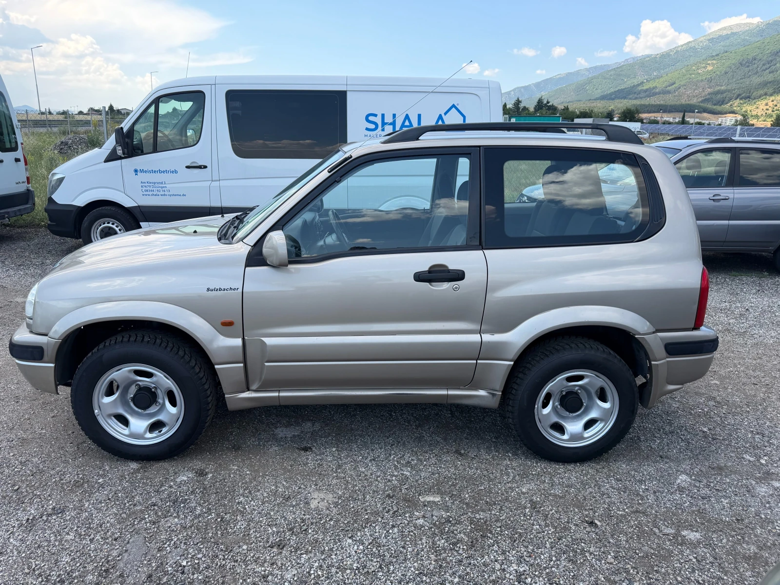 Suzuki Grand vitara 1.6 140000 KM, снимка 8 - Автомобили и джипове - 55167640