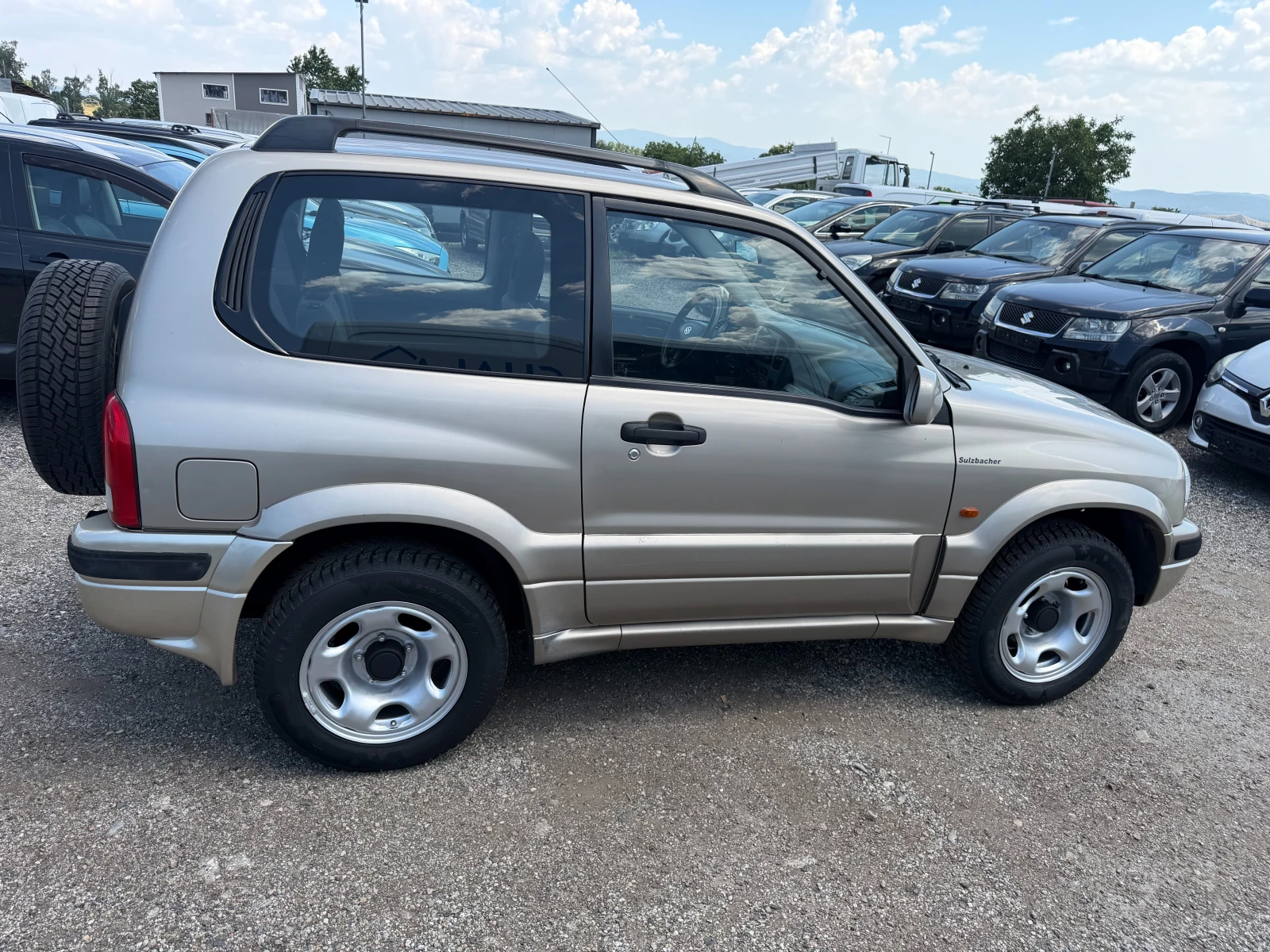 Suzuki Grand vitara 1.6 140000 KM, снимка 4 - Автомобили и джипове - 55167640