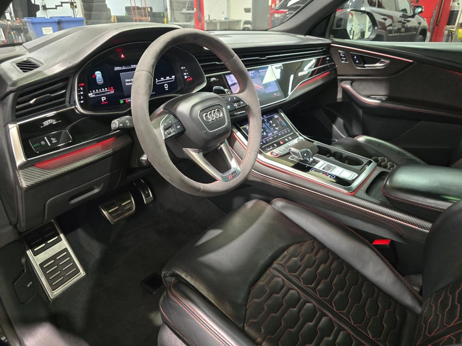 Audi RSQ8 ЦЕНА ДО БЪЛГАРИЯ РЕГИСТРАЦИЯ & АВТОКРЕДИТ, снимка 9 - Автомобили и джипове - 55562150