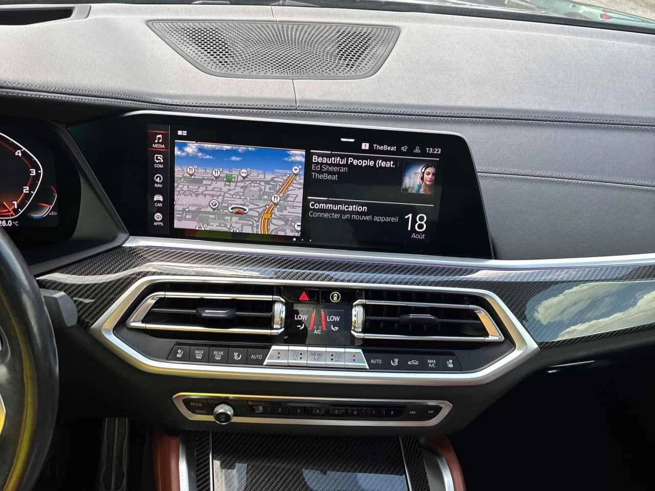 BMW X6 * M50i * CARFAX * 360* ОБДУХ* ПАНО* ПОДГРЕВ* ХЕДЪП, снимка 9 - Автомобили и джипове - 55712175