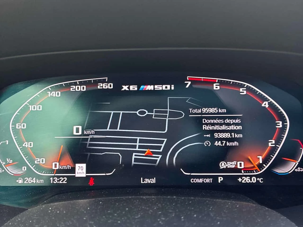 BMW X6 * M50i * CARFAX * 360* ОБДУХ* ПАНО* ПОДГРЕВ* ХЕДЪП, снимка 8 - Автомобили и джипове - 55712175