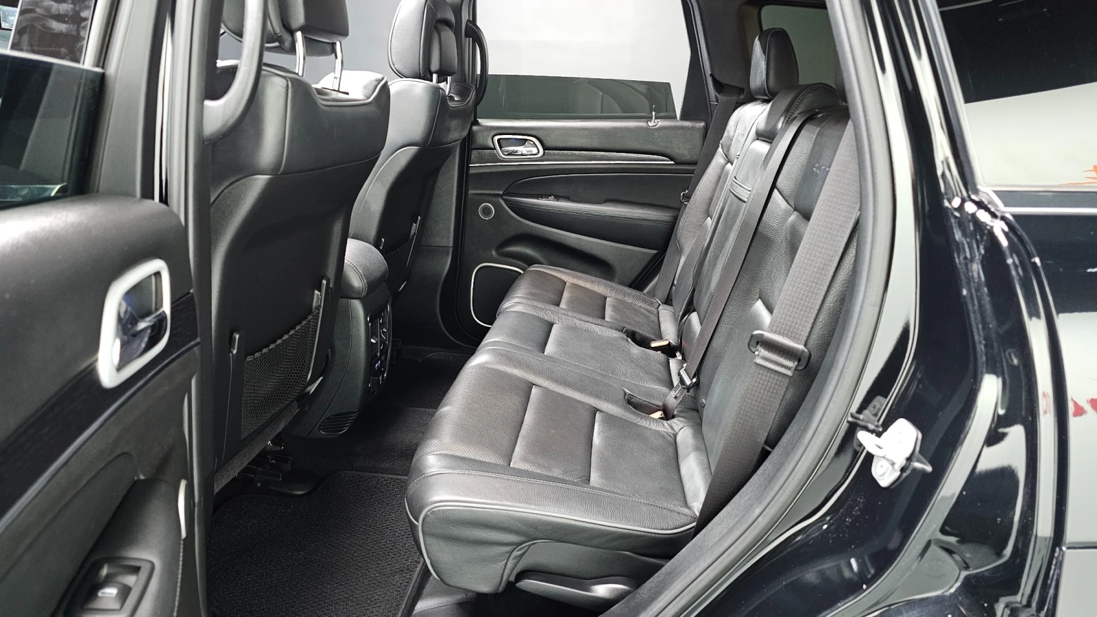 Jeep Grand cherokee 3.6 SUMMIT WK2, снимка 7 - Автомобили и джипове - 56614360
