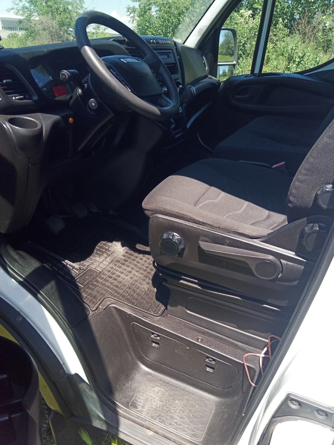 Iveco 35c15 3.0 Хладилен, снимка 4 - Бусове и автобуси - 54698761