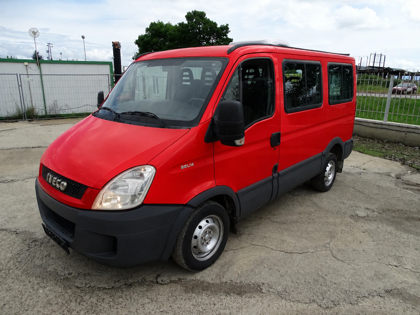 Iveco Daily 9 МЕСТА  * * * КЛИМАТИК* * * 
