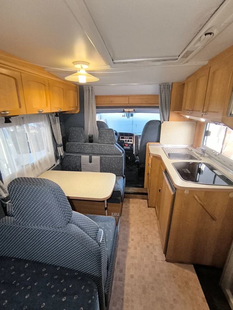 Кемпер Burstner Кемпер Burstner Fiat Ducato 2.8jtd , снимка 8 - Каравани и кемпери - 53167765