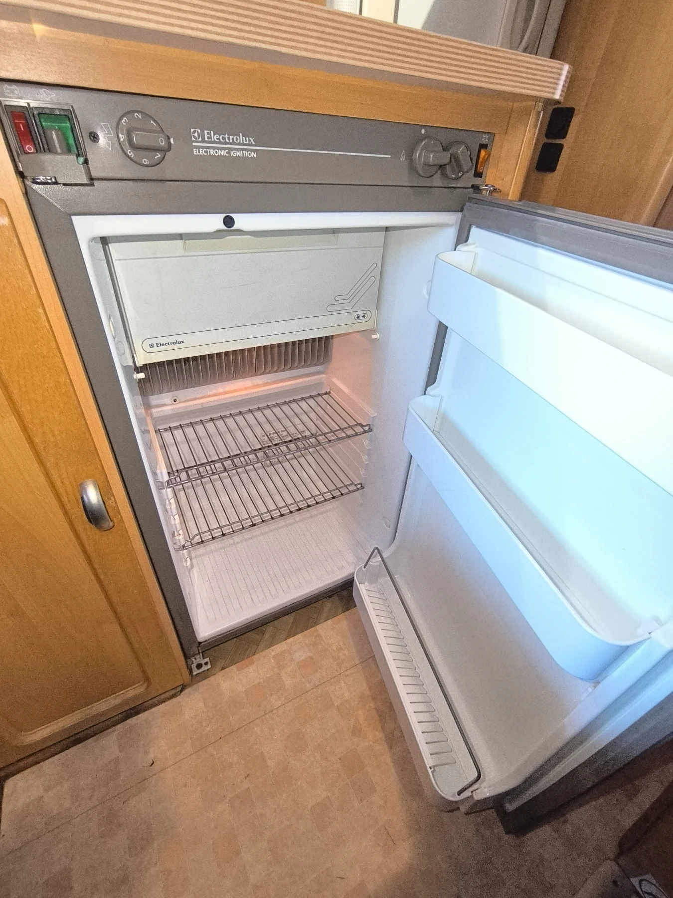 ������ Burstner ������ Burstner Fiat Ducato 2.8jtd  | Mobile.bg � ����������� 14