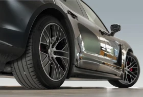 Porsche Taycan 4S / BOSE / PANO / 360 / MATRIX / SPORT CHRONO , снимка 6