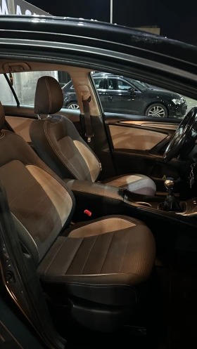 Toyota Avensis, снимка 8