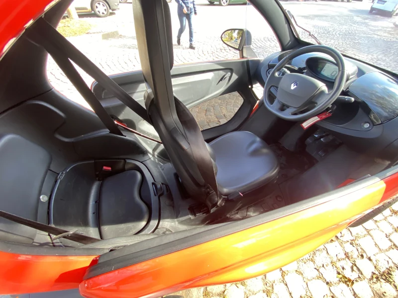 Renault Twizy, снимка 10 - Автомобили и джипове - 47663029