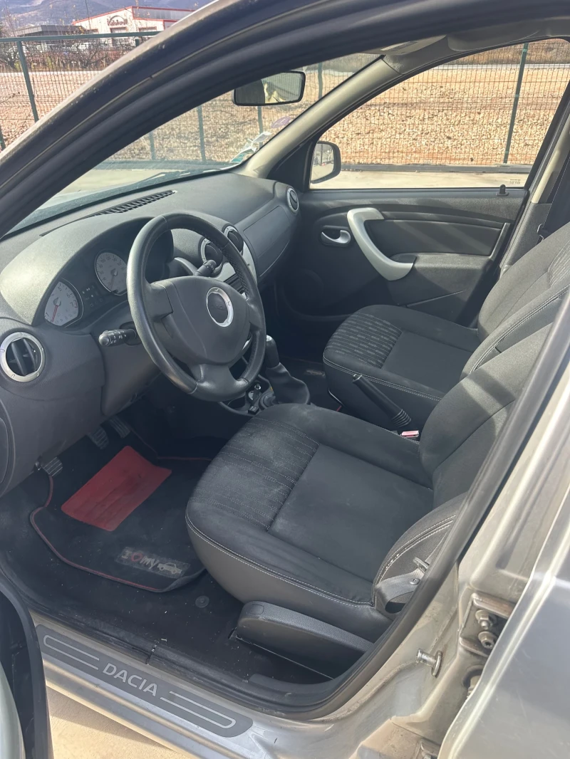 Dacia Sandero 1.4 Бензин/LPG/Газ , снимка 5 - Автомобили и джипове - 48050678