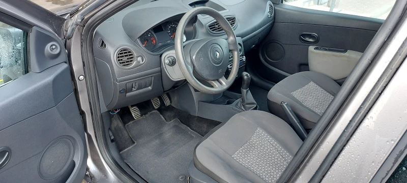 Renault Clio 1.2, снимка 6 - Автомобили и джипове - 48613082