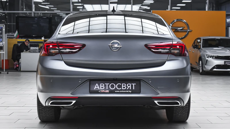 Opel Insignia Grand Sport 2.0d Elegance Automatic, снимка 3 - Автомобили и джипове - 48912092