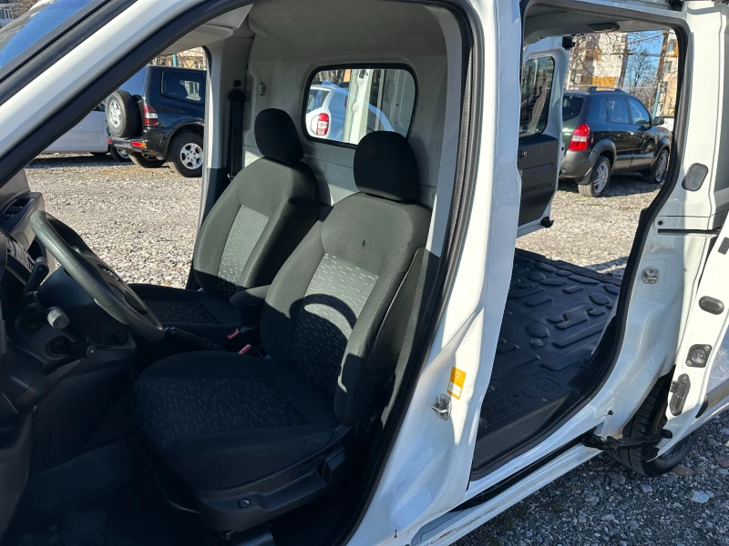 Opel Combo 1.3Mjet-95kc EU 6b, снимка 9 - Автомобили и джипове - 48918641