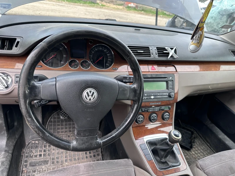 VW Passat, снимка 8 - Автомобили и джипове - 51485244