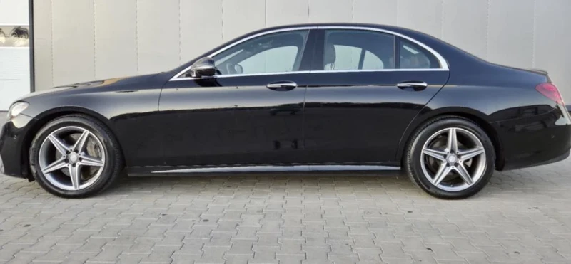 Mercedes-Benz E 300 4Matic , снимка 4 - Автомобили и джипове - 52500212