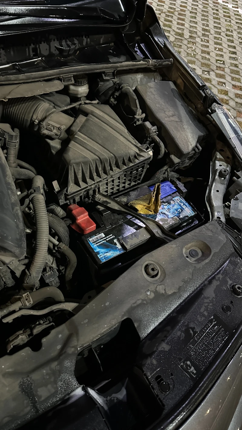 Toyota Avensis, снимка 11 - Автомобили и джипове - 52269441