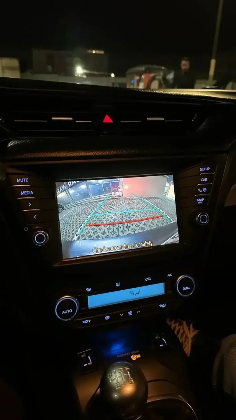 Toyota Avensis, снимка 12 - Автомобили и джипове - 52269441