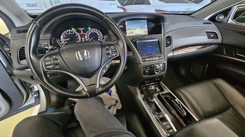 Honda Legend ВИДЕО , снимка 8 - Автомобили и джипове - 52664939