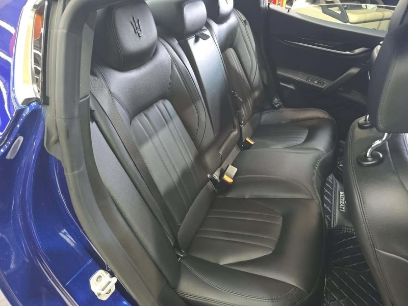 Maserati Ghibli * CARFAX * БЕЗ ПЪРВОНАЧАЛНА ВНОСКА, снимка 13 - Автомобили и джипове - 52816249