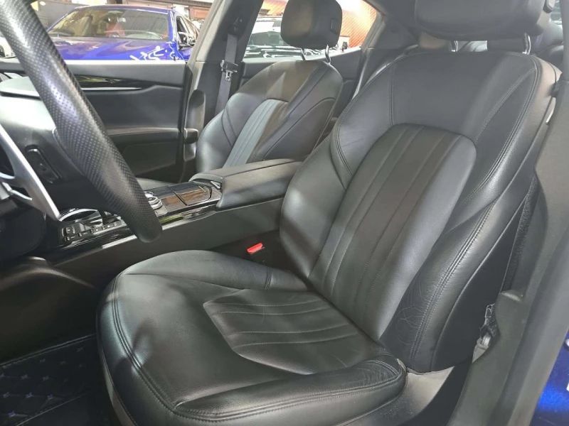 Maserati Ghibli * CARFAX * БЕЗ ПЪРВОНАЧАЛНА ВНОСКА, снимка 11 - Автомобили и джипове - 52816249