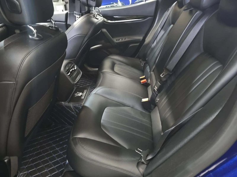 Maserati Ghibli * CARFAX * БЕЗ ПЪРВОНАЧАЛНА ВНОСКА, снимка 10 - Автомобили и джипове - 52816249