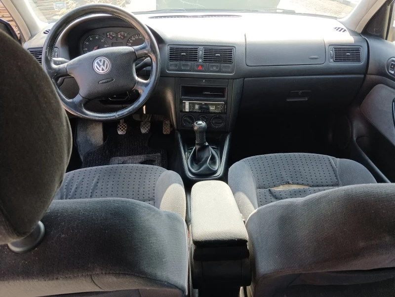 VW Golf 1.6 за части, снимка 3 - Автомобили и джипове - 52868307