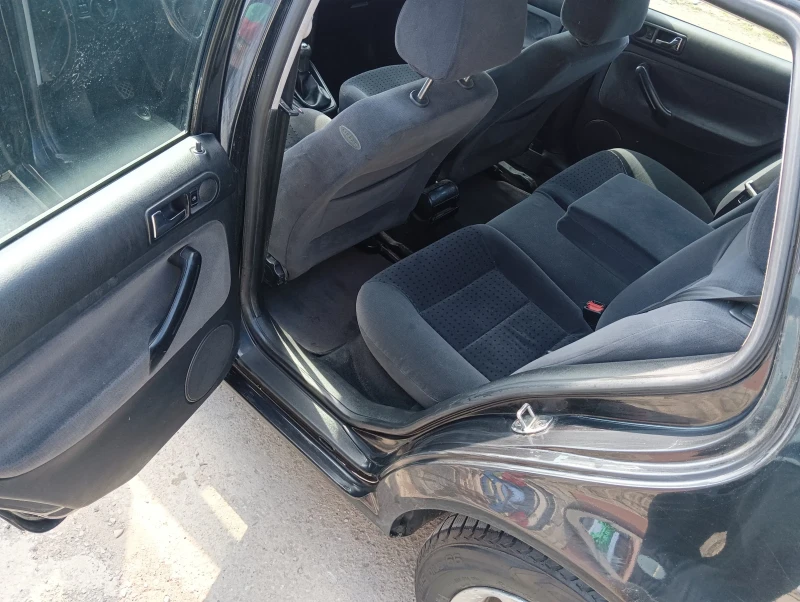 VW Golf 1.6 за части, снимка 4 - Автомобили и джипове - 52868307