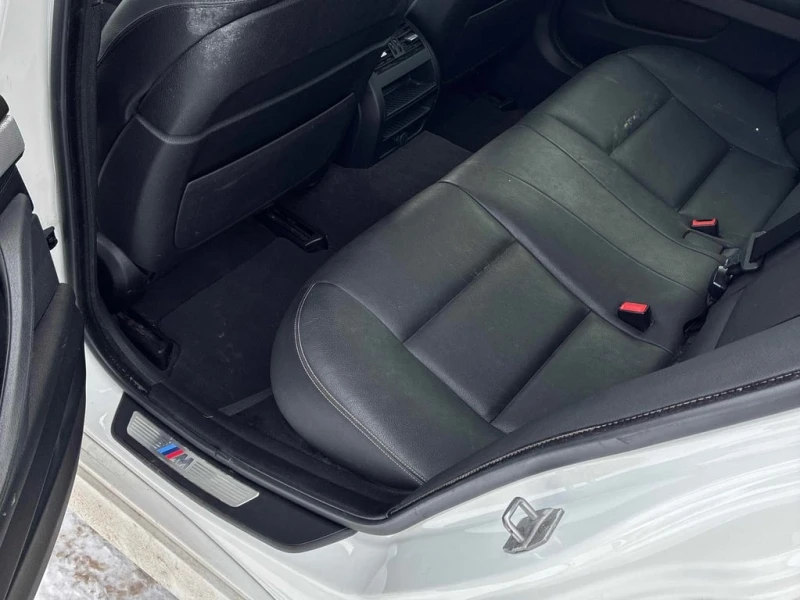 BMW 535 i xDrive 2016 * CARFAX * БЕЗ ПЪРВОНАЧАЛНА ВНОСКА, снимка 13 - Автомобили и джипове - 52916826