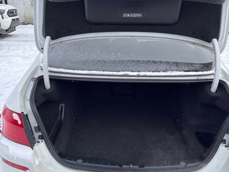 BMW 535 i xDrive 2016 * CARFAX * БЕЗ ПЪРВОНАЧАЛНА ВНОСКА, снимка 15 - Автомобили и джипове - 52916826