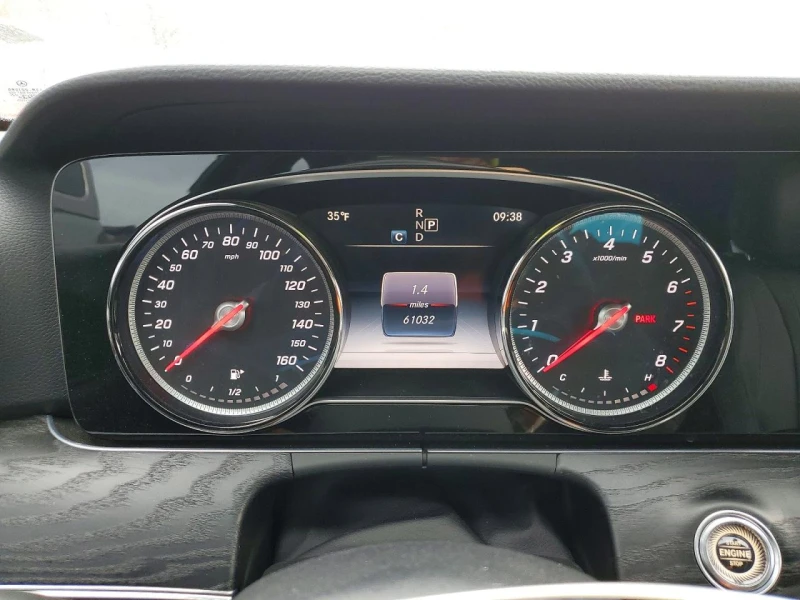 Mercedes-Benz E 300 AMG* 4matic* 98k km* Подгрев* м.Точки* Камера* , снимка 9 - Автомобили и джипове - 53214704