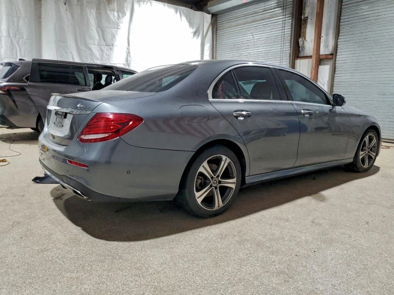 Mercedes-Benz E 300 AMG* 4matic* 98k km* Подгрев* м.Точки* Камера* , снимка 2 - Автомобили и джипове - 53214704