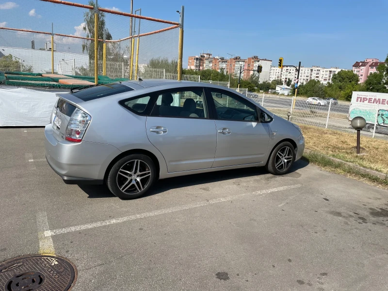Toyota Prius Газова уредба, снимка 5 - Автомобили и джипове - 53398659
