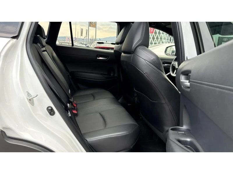 Toyota Corolla Cross 2.0 HSD AWD PREMIUM, снимка 7 - Автомобили и джипове - 53883671