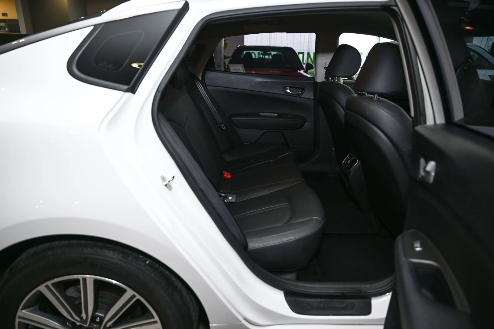 Kia K5 2.0 LPG       | Mobile.bg   14