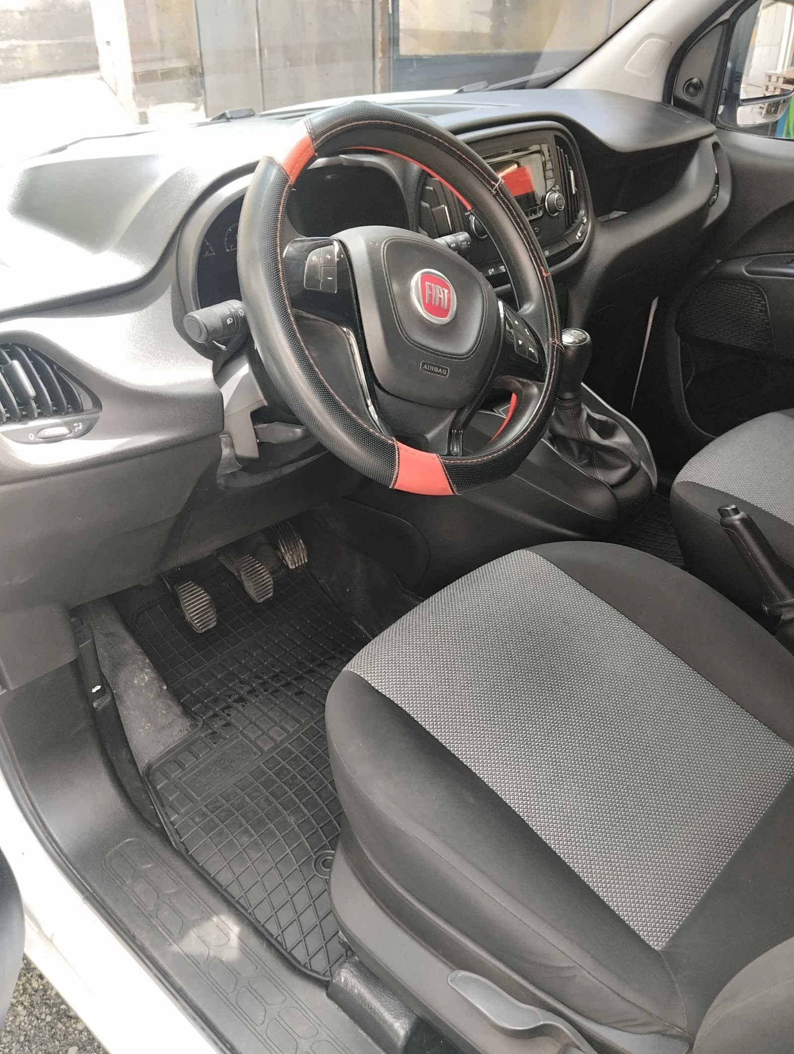 Fiat Doblo 1.3 JTD - изображение 8