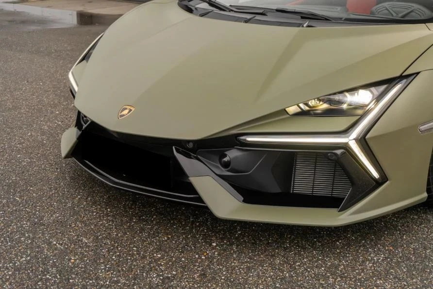 Lamborghini Revuelto 6.5 V12 - изображение 4