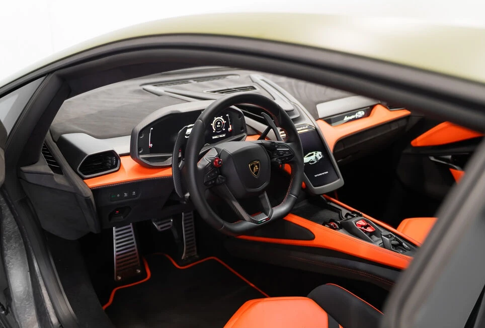 Lamborghini Revuelto 6.5 V12 - изображение 9