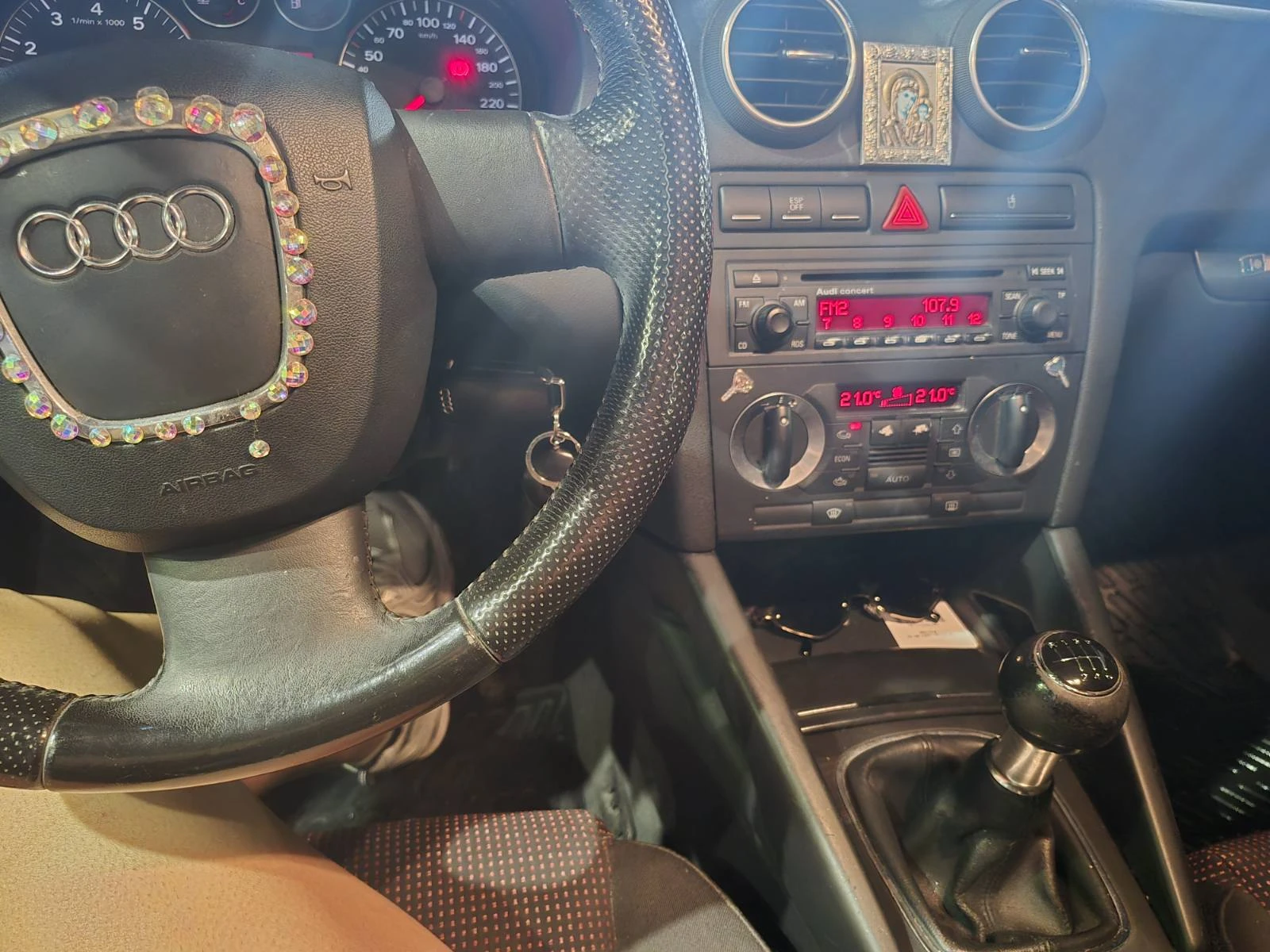 Audi A3 1.6 FSI - изображение 6
