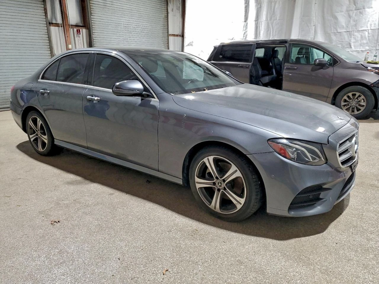 Mercedes-Benz E 300 AMG* 4matic* 98k km* �������* �.�����* ������*  | Mobile.bg � ����������� 1