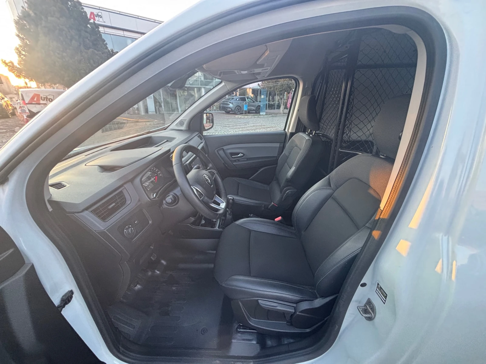 Renault Express 1, 5 Blue dCi 75 hp BVM6 | Mobile.bg � ����������� 15