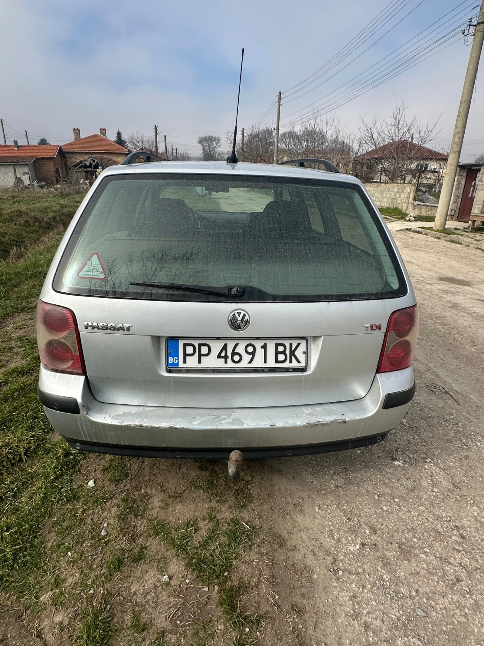 VW Passat 1.9 TDI, снимка 13 - Автомобили и джипове - 53754193