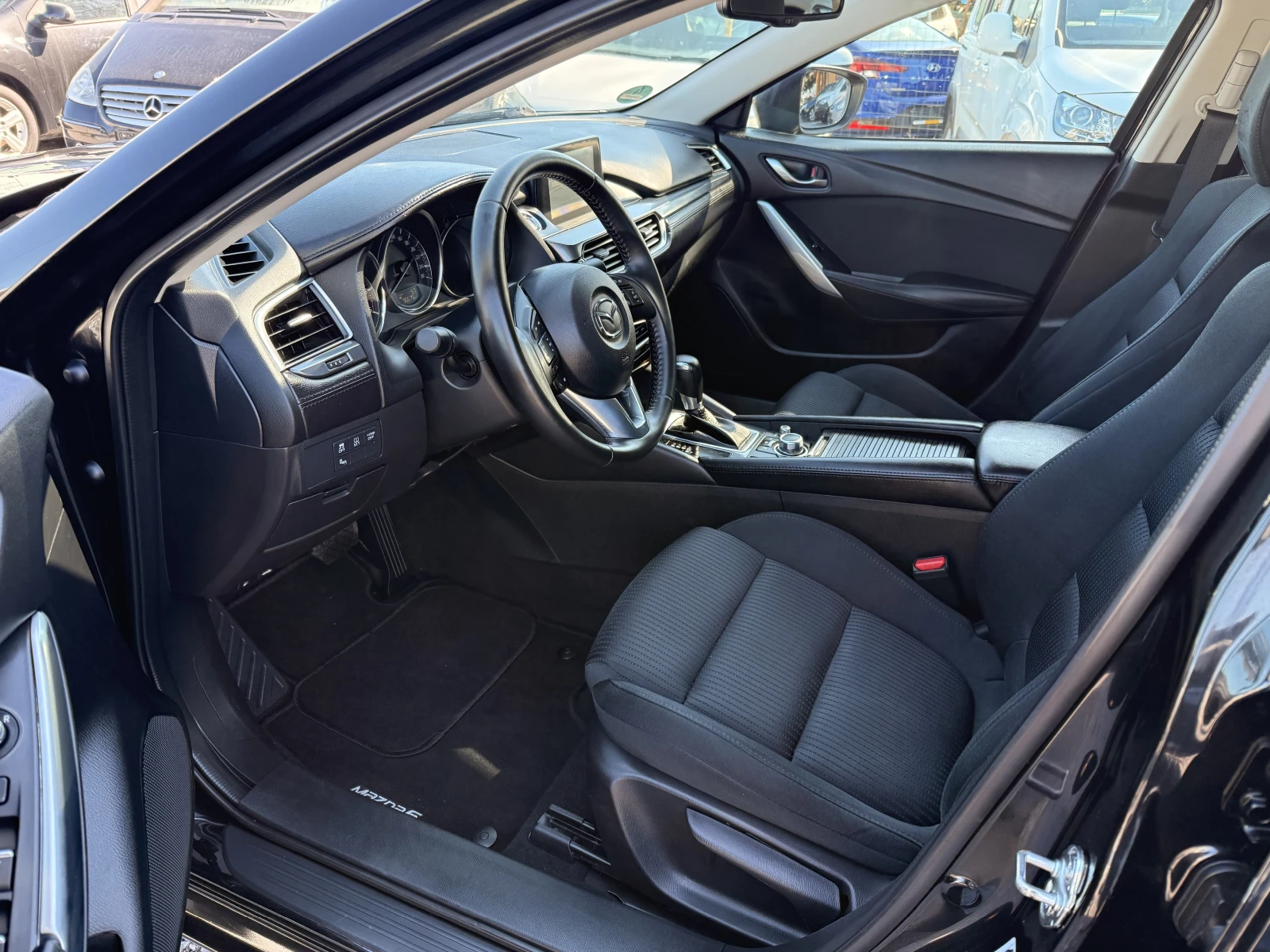 Mazda 6 2.2D SKYACTIV;AUTOMATIK;NAVI;XENON;96.000km;EURO6, снимка 9 - Автомобили и джипове - 53801836