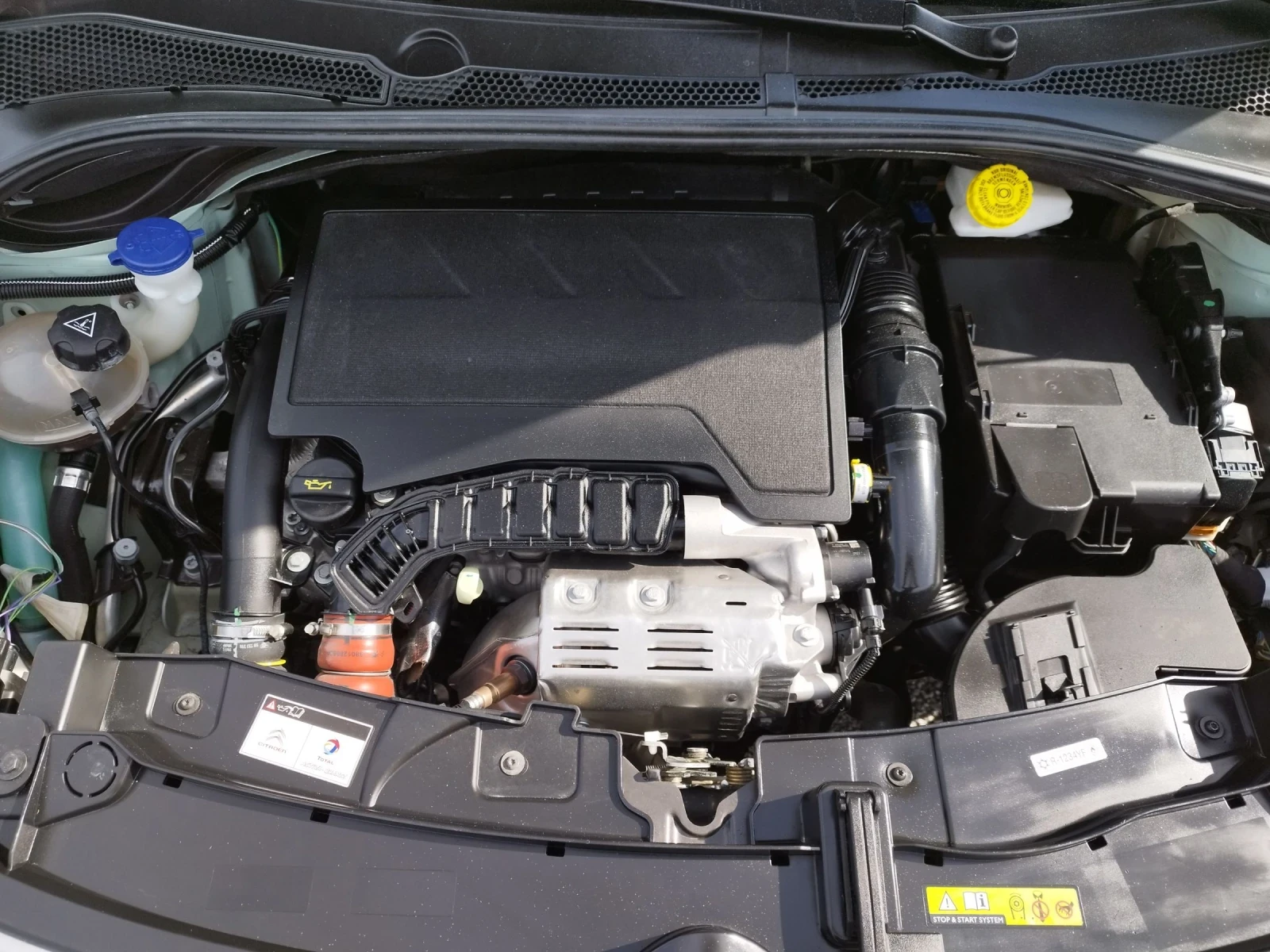 Citroen C3 1.2I 110кс.6ск. PureTech, снимка 16 - Автомобили и джипове - 54172000