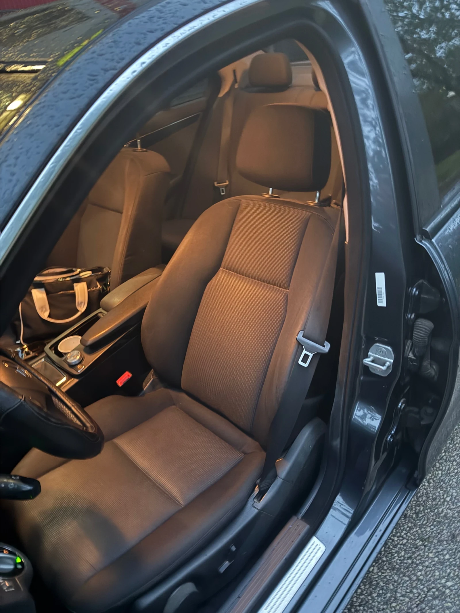 Mercedes-Benz C 180, снимка 9 - Автомобили и джипове - 54404034