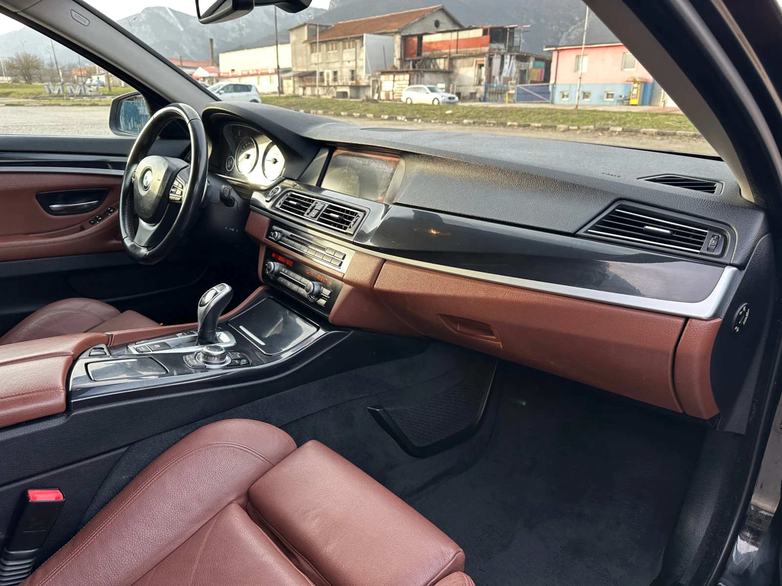 BMW 520 520d, снимка 11 - Автомобили и джипове - 54784271