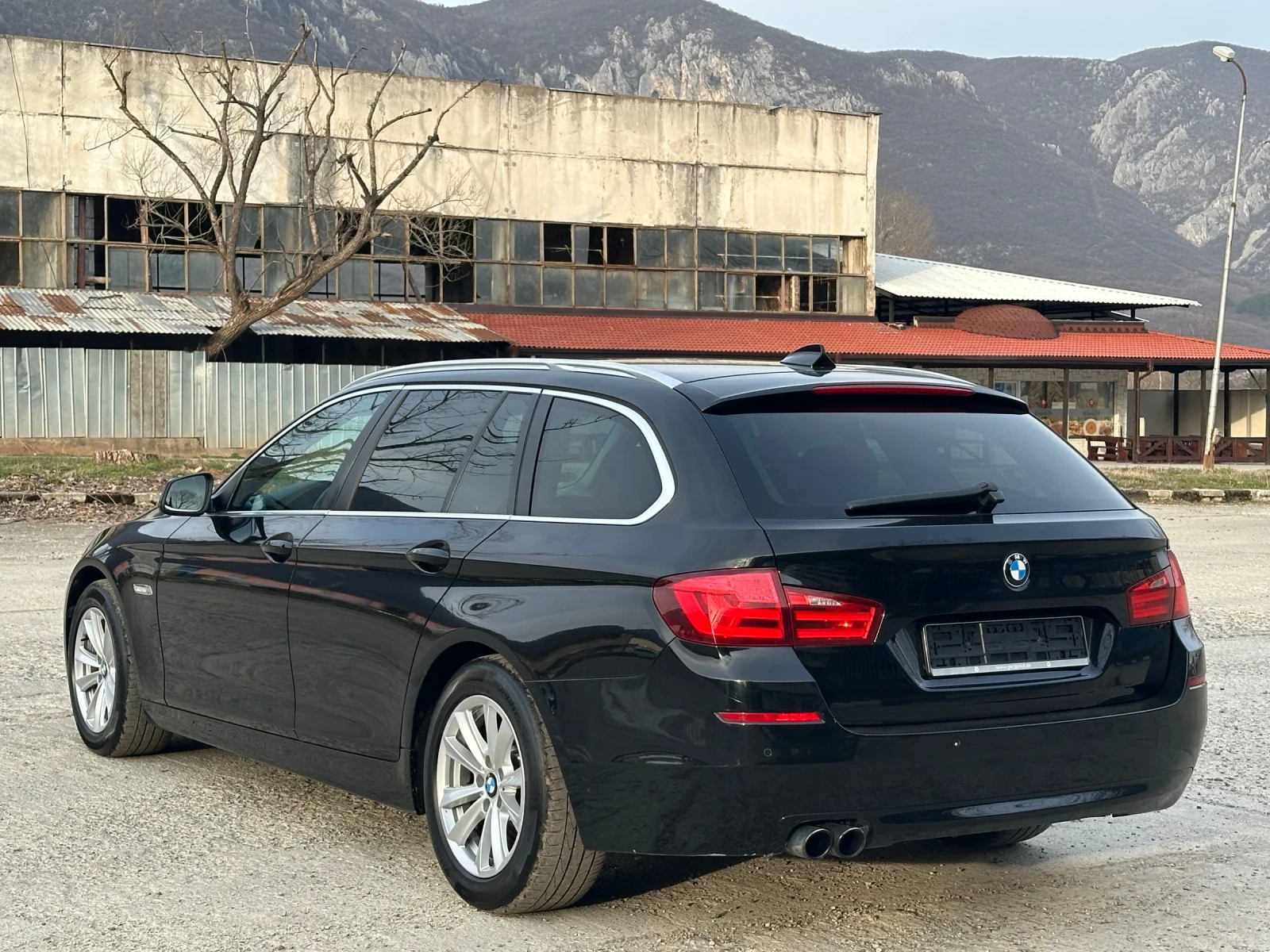 BMW 520 520d, снимка 3 - Автомобили и джипове - 54784271