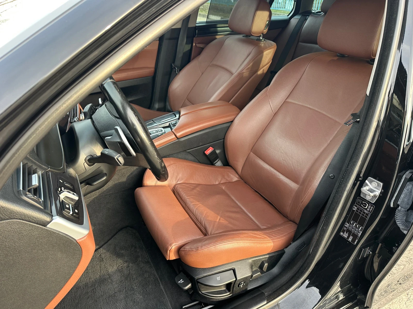 BMW 520 520d, снимка 10 - Автомобили и джипове - 54784271